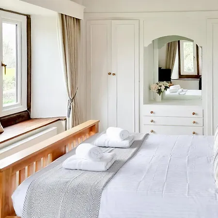 Barn End * ووتِرميلوك